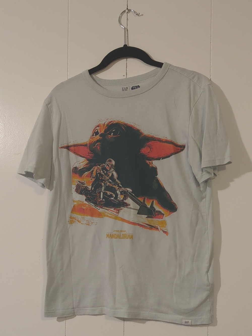 GAP X STAR WARS Light Blue Gray Mandalorian & Grogu Graphic Tee